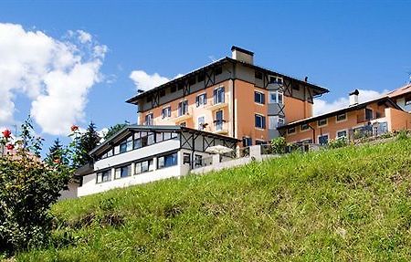 Residenza Bagni & Miramonti Aparthotel Кавалезе Екстериор снимка