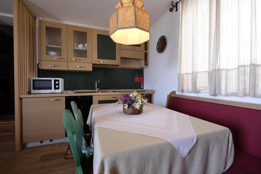 Residenza Bagni & Miramonti Aparthotel Кавалезе Екстериор снимка