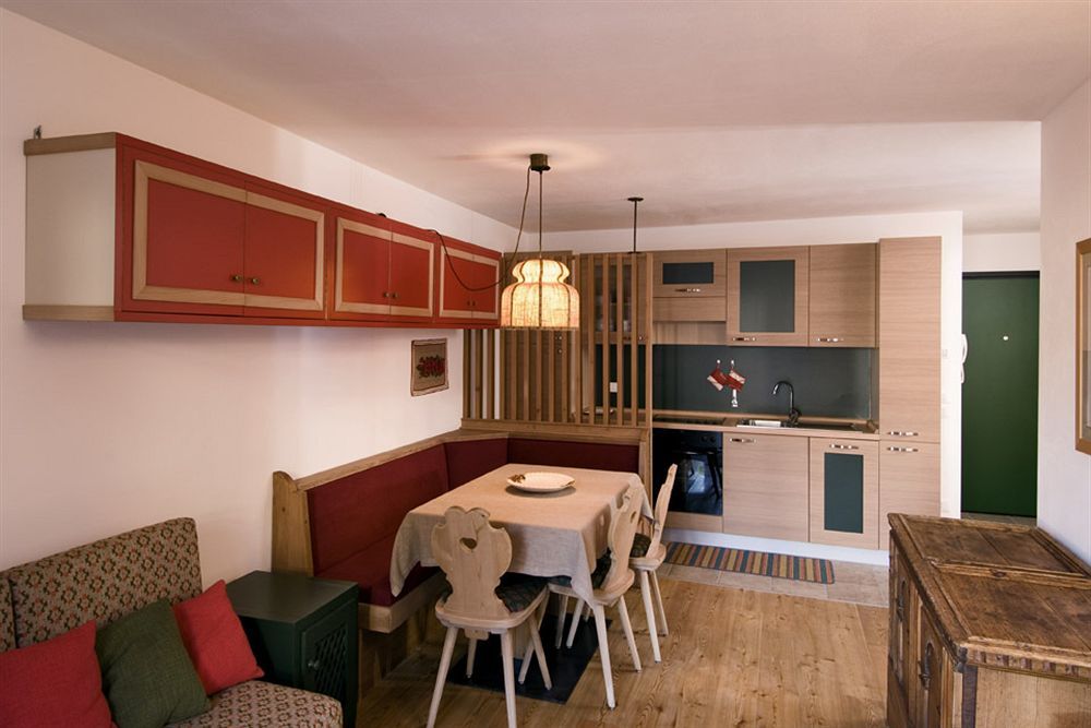 Residenza Bagni & Miramonti Aparthotel Кавалезе Екстериор снимка